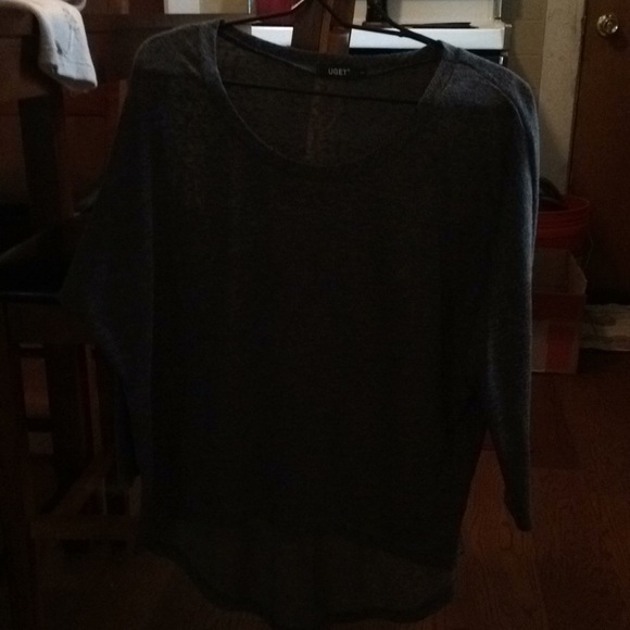 Bundle Deal!! 2 small tunic style tops - Picture 8 of 8